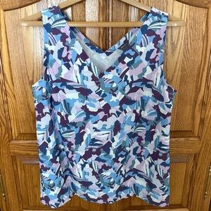 Eddie Bauer Departure V-Neck Tank Top